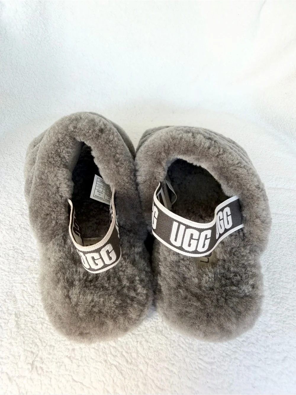 UGG Girl’s Big kids Fluff Yeah Slide - Gray Plush Slingback size 1 like New